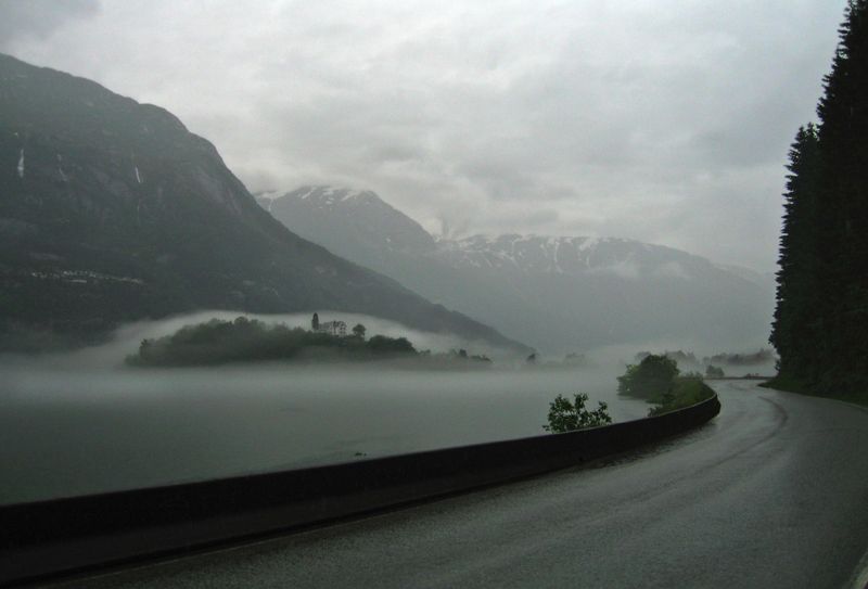 Туман над водойphoto preview