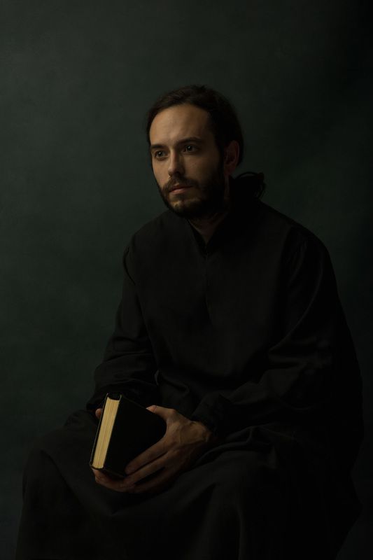 Монахphoto preview