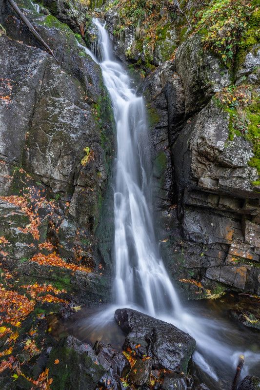 landscapes waterfall nature vertical Waterfallphoto preview