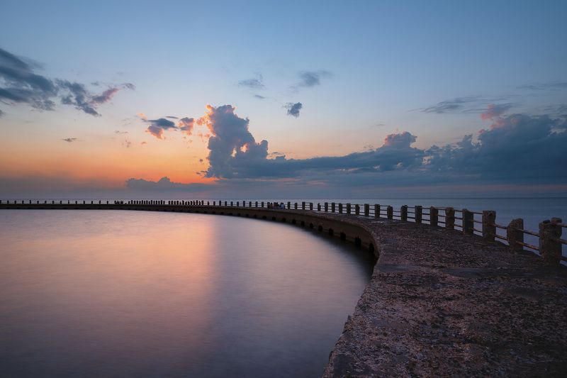 Blue hourphoto preview