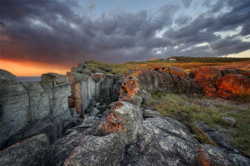 приморье,японское_море,мыс_брюса,море,утро,рассвет,маяк,скалы На рассвете.photo preview