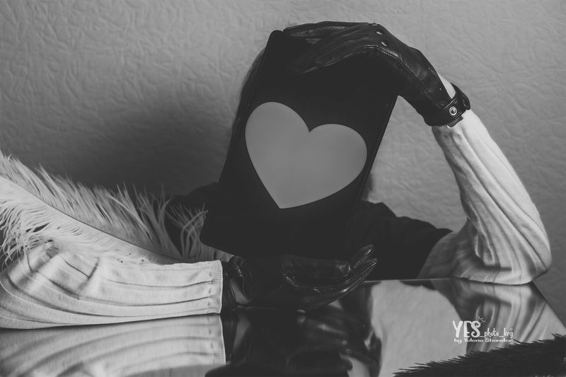 Черное и белоеphoto preview