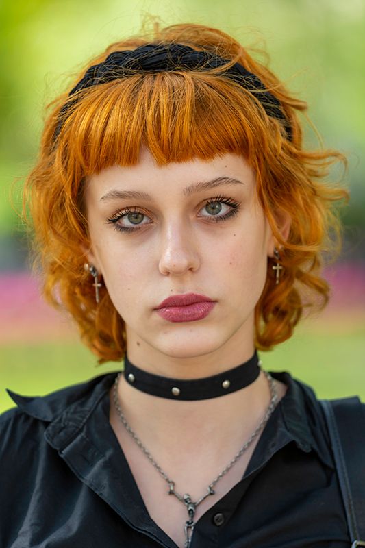 Портрет на Момиче в паркаphoto preview