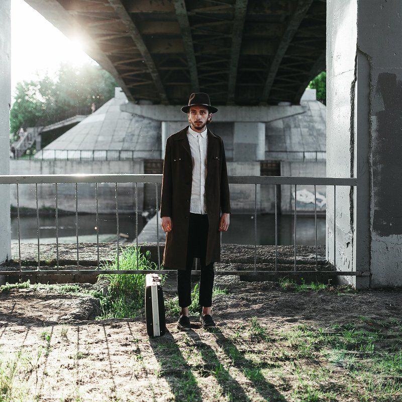 35мм, Color, Film, Man Под мостомphoto preview