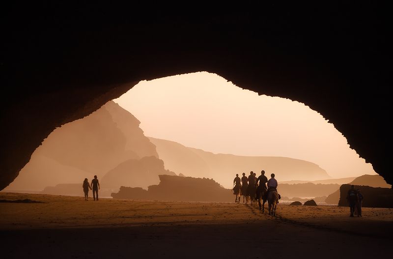 марокко, пляж, скала, закат, побережье, вечер Золотой час на пляже Легзираphoto preview