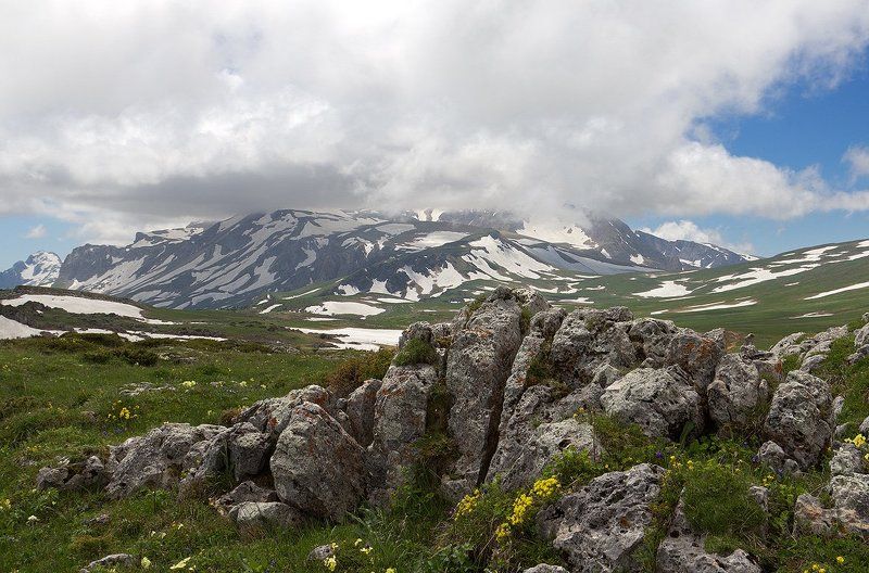 Оштен - собирающий облака.photo preview