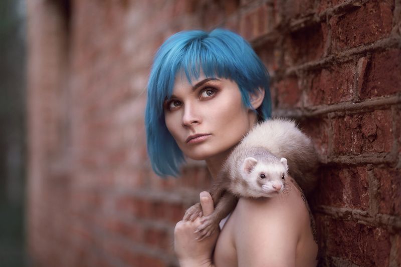 девушка волосы хорек портрет Рената с другом)photo preview