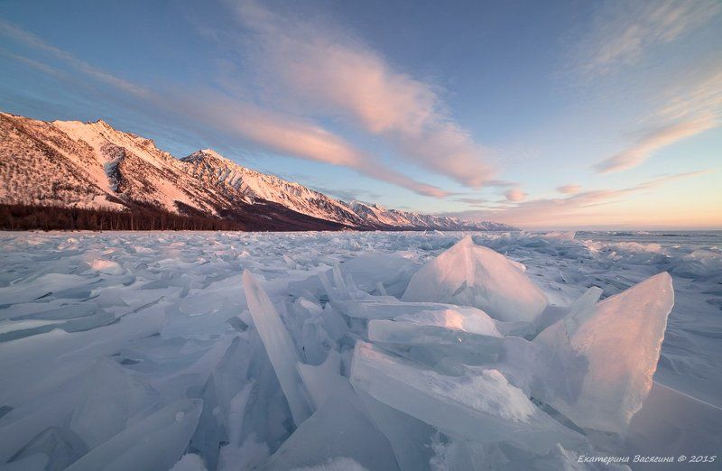 байкал, зима, март, горы, лед, снег, утро, рассвет Про одно полосатое утро...photo preview