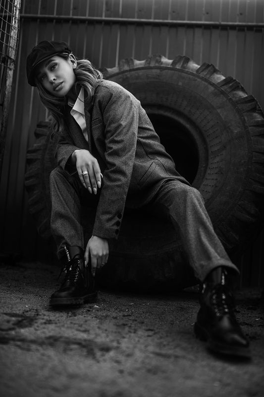 девушка, чб, портрет, улица, контраст, свет, Виктория фото превью