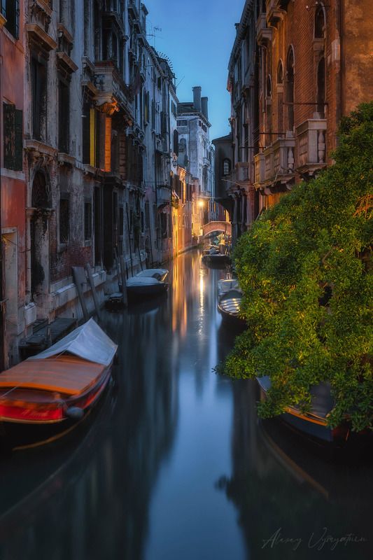 italy, venice, night, urban, outdoor, cityscape, boats, channels, water, old city Venice lightsphoto preview
