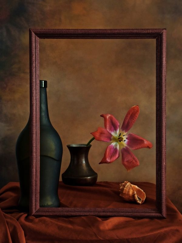 Натюрморт с тюльпаном.photo preview