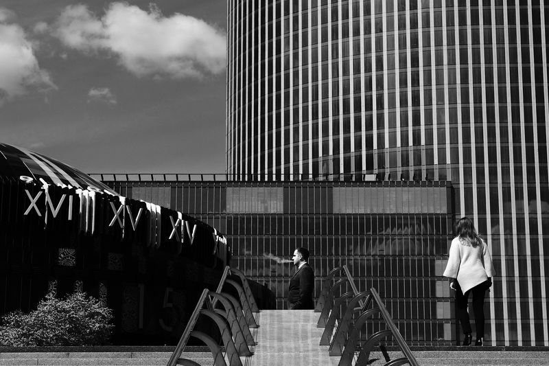 чб, уличная фотография, street, streetphoto, b&w Деловой перекурphoto preview