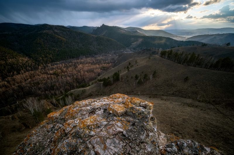 красноярские столбы, торгашинский хребет, красноярск, горы Средиземьеphoto preview