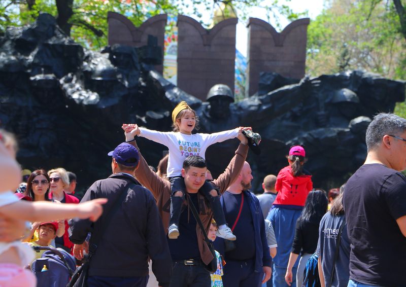 шаварёв, стрит, 9 мая в Алматы.photo preview