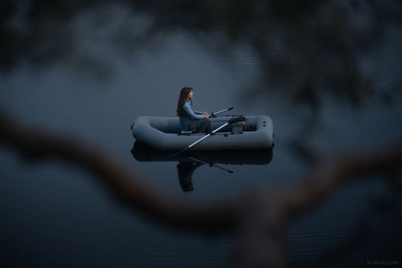 выборг, ленинградская область, карельский перешеек, сумерки, белые ночи, озеро, лес, тайга, лодка, девушка на лодке Самые светлые ночи в годуphoto preview