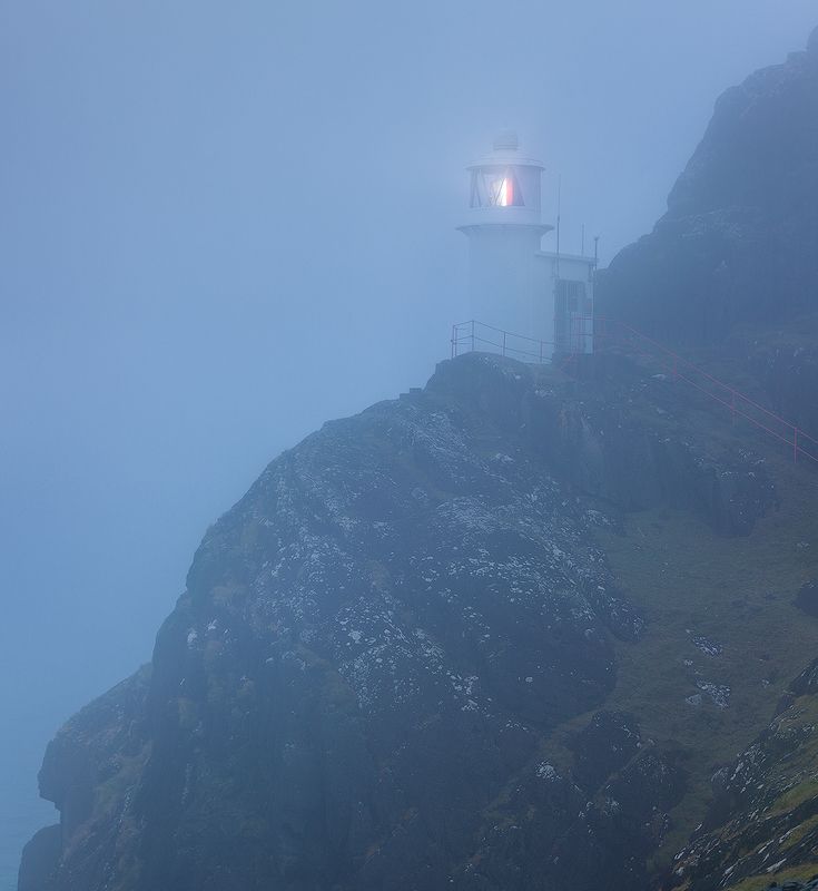 ireland, sheep\\\'s head, lighthouse Ireland. Sheep\'s Headphoto preview