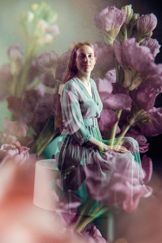 девушка, цветы photo preview