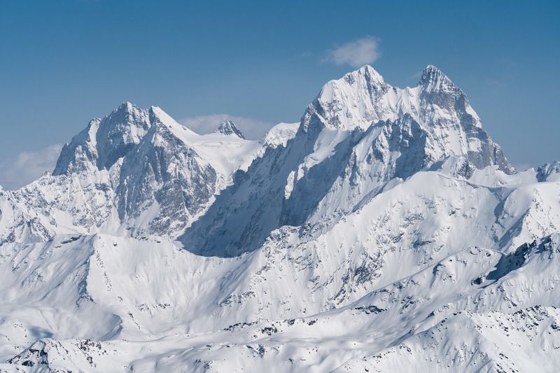 Ослепительные хребты Кавказских гор... Dazzling ridges of the Caucasus Mountains…photo preview