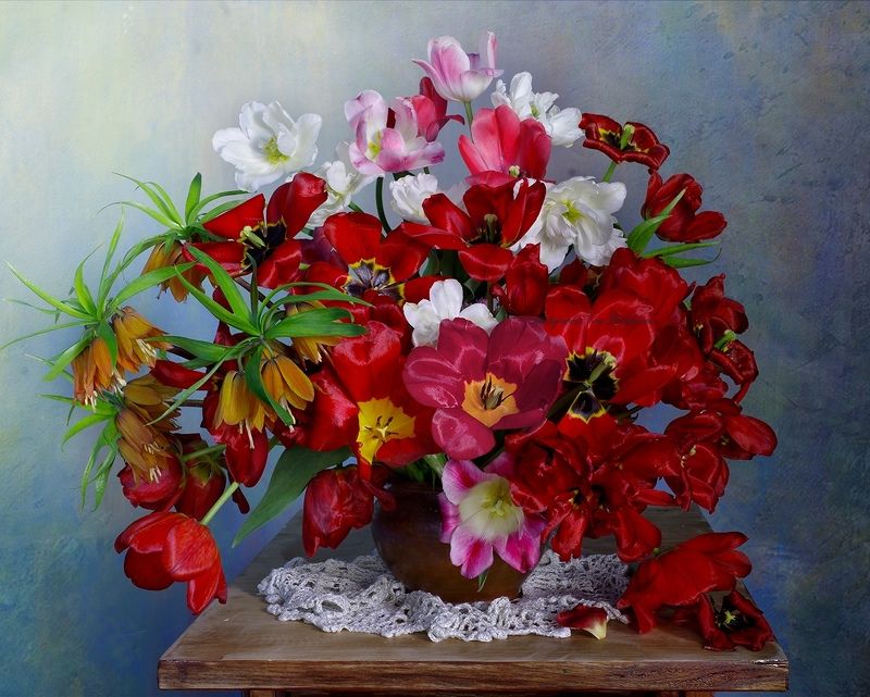 #натюрморт #тюльпаны #вера павлухина #весна С красными тюльпанамиphoto preview