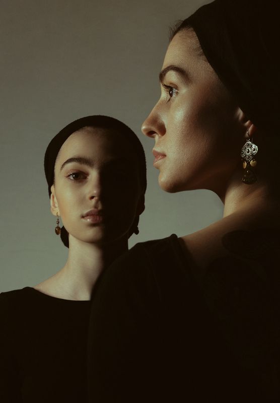 Mother and daughterphoto preview