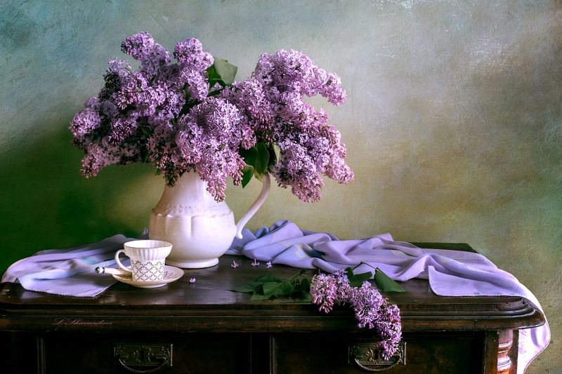 Сирени много не бываетphoto preview