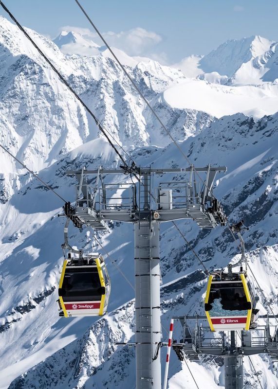 Ослепительные хребты Кавказских гор... Dazzling ridges of the Caucasus Mountains…photo preview