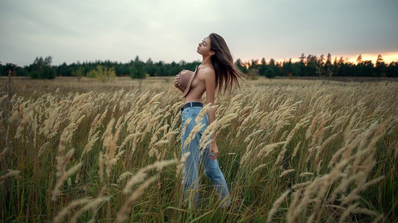 portrait, nude, nature, field, girl, sony, sigma, 35mm, портрет, ню, девушка, поле, женский портрет, природа, tomarov, v_tomarov, томаров, владимир томаров Vikaphoto preview