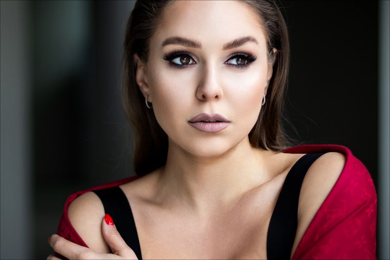 girl,woman,eyes,beauty,portrait,fashion,light,девушка,портрет,свет, глаза Marinaphoto preview