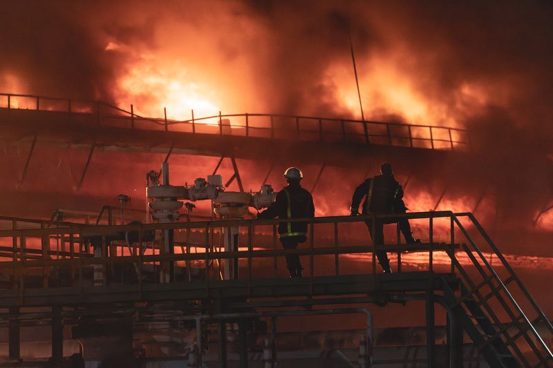 Explosión de Base de Supertanqueros de Matanzas  Explosión de Base de Supertanqueros de Matanzas photo preview