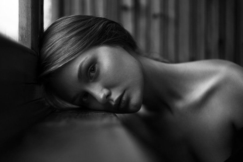 canon6d, портрет, дневной свет, чб, carl zeiss Катяphoto preview