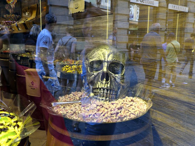 Хранитель сладостейphoto preview