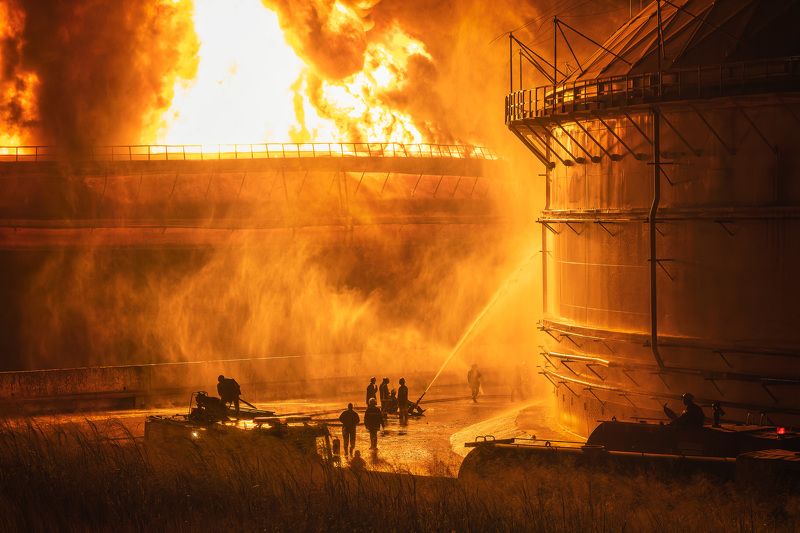 Explosión de Base de Supertanqueros de Matanzas  Explosión de Base de Supertanqueros de Matanzas photo preview