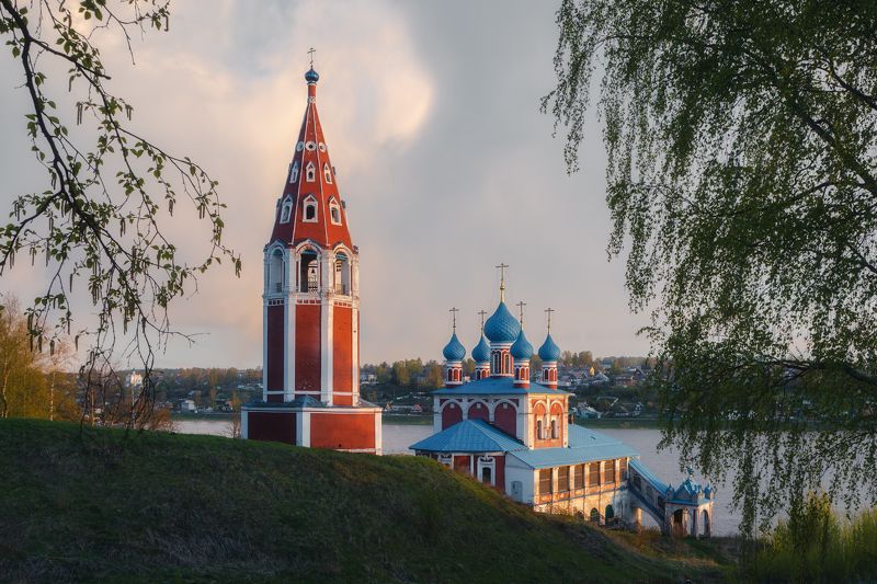 тутаев, ярославская область Казанская Преображенская церковь. Тутаев.photo preview