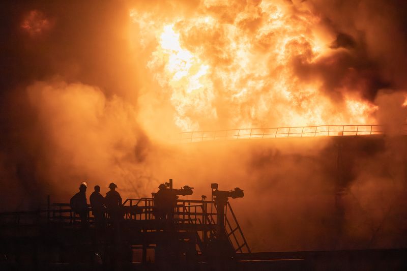 Explosión de Base de Supertanqueros de Matanzas  Explosión de Base de Supertanqueros de Matanzas photo preview