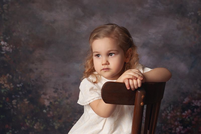 familyphoto, love, baby, family, babyphoto, children, childrenphoto, childrenphotography, девочка, милашка, малышка, детский портрет, девочка с цветами, студийный портрет, портрет девочки, детская фотосессия, студийная фотосессия, фотосессия photo preview