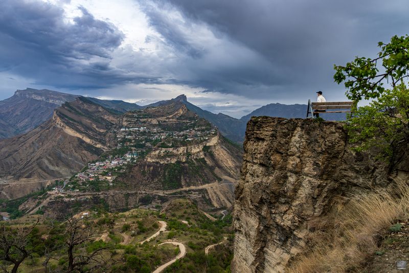 Дагестан Девушка встречает рассвет фото превью
