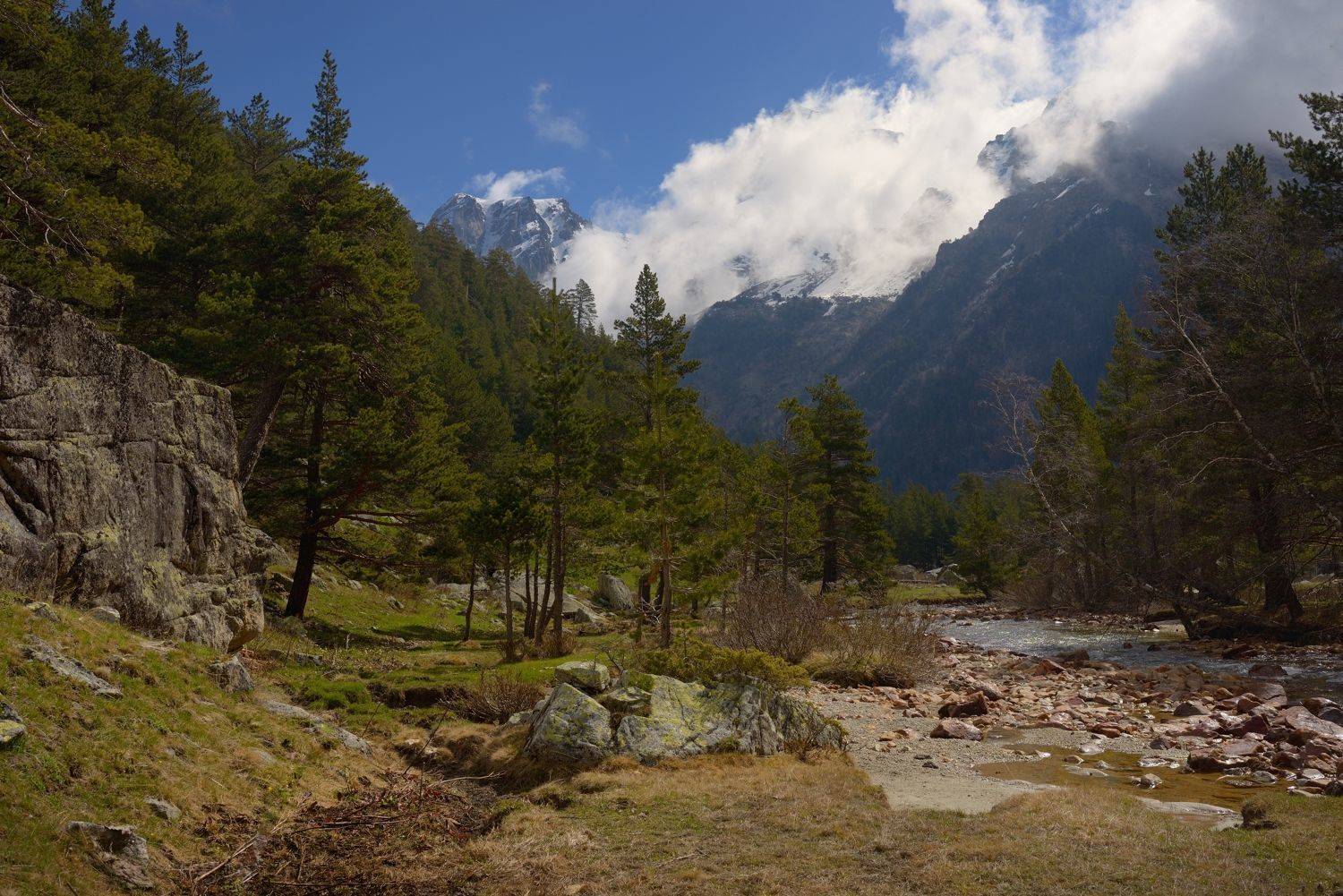горы весна река узункол, Александр Жарников