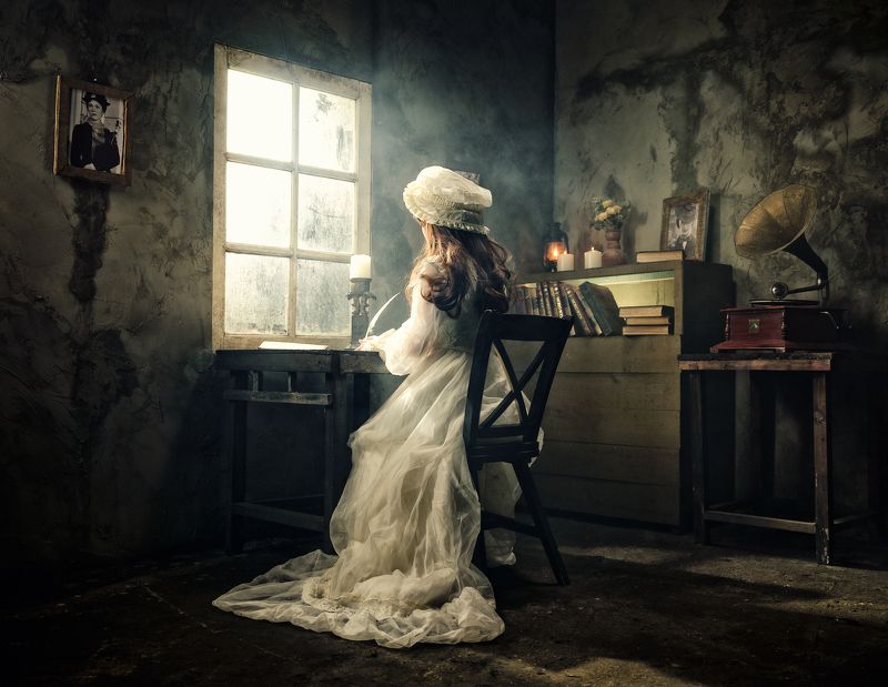 Marry Poppin Writing a Letterphoto preview