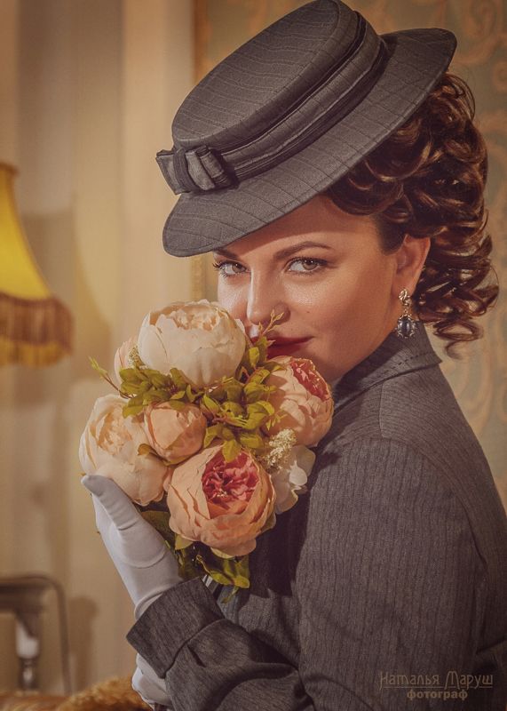 портрет, исторический, серебряный век, 19, век, прошлого, цветы, шляпка, нежно В стиле Серебряного векаphoto preview