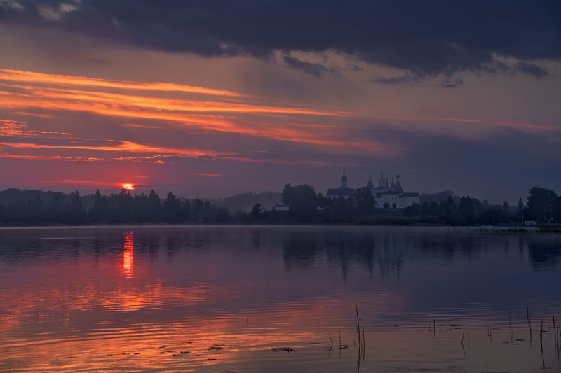 ферапонтово, рассвет Рассвет в Ферапонтовоphoto preview