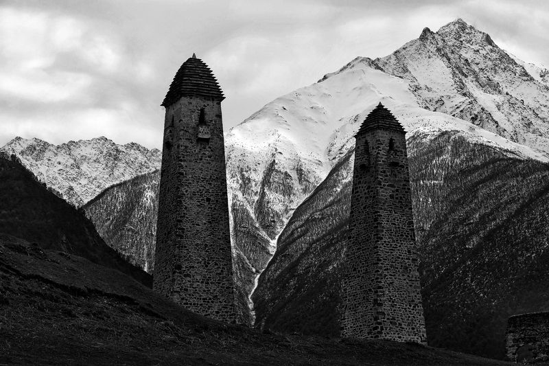 Стражи горных дорогphoto preview