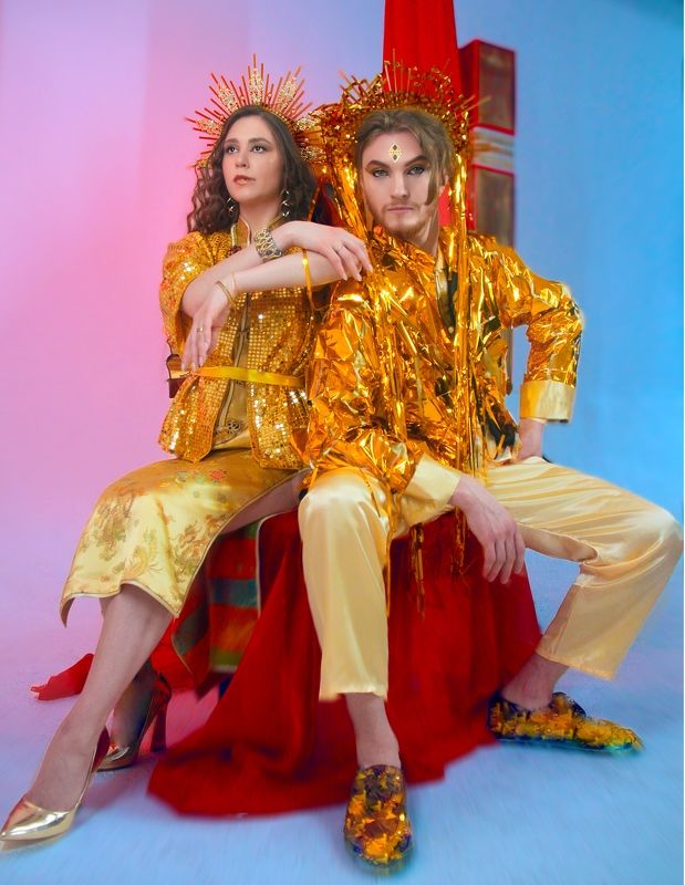 Золото, фэшн, пара Знак зодиака Лев photo preview