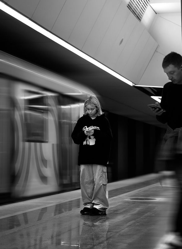 В Метро фото превью