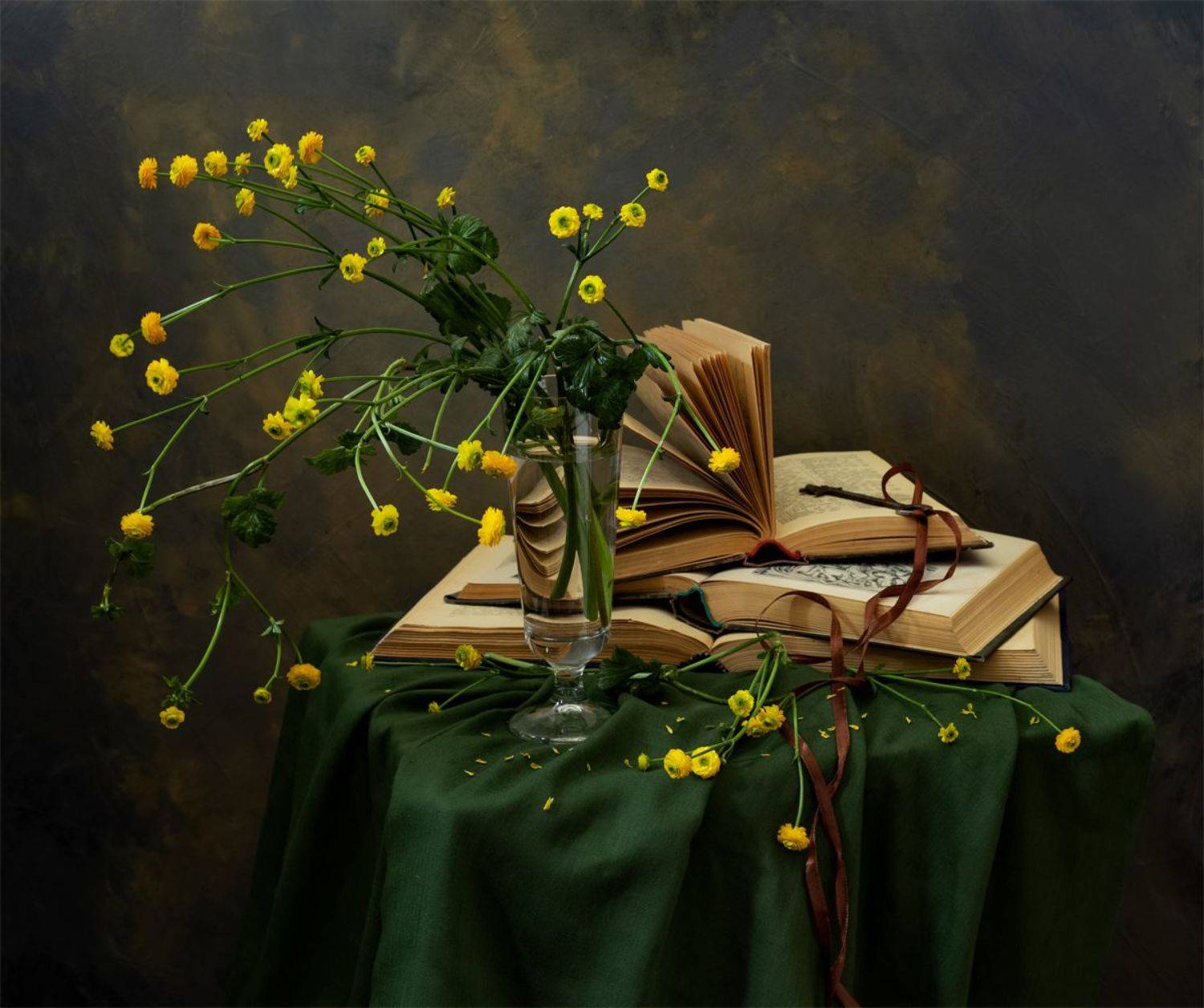 натюрморт, цветы, лютики, Оля
