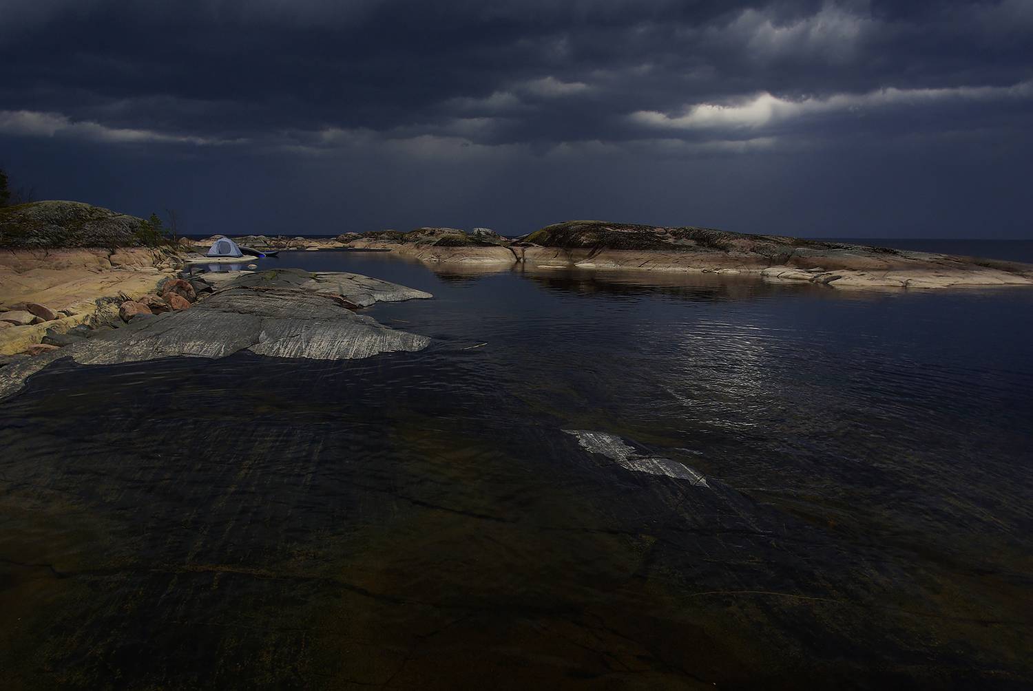 Синий и розовый. Автор: Виктор карелия, Виктор