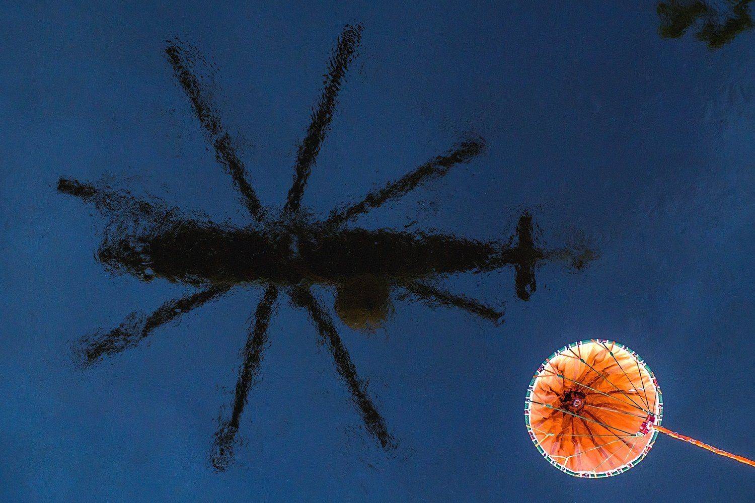 Отражение. Автор: Александр Бельтюков Ми-26, Отражение, Пожар, Александр Бельтюков