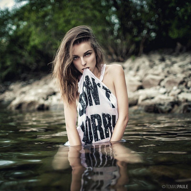water,portrait,glamour,tomaspaule,tommyfoto Lenkaphoto preview