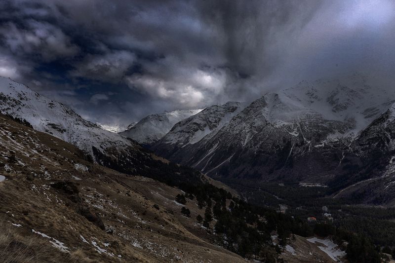 метель в горах Кавказаphoto preview