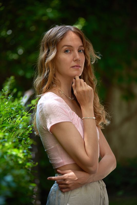 портрет, портретная фотография, женский портрет, естественный свет, фотосессия, цвет, девушка, естественность Светаphoto preview