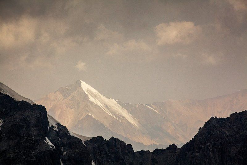 Тянь-Шань, Ала-Арча, Киргизия, Киргизстан, горы, пик, вершина, небо Вершинаphoto preview